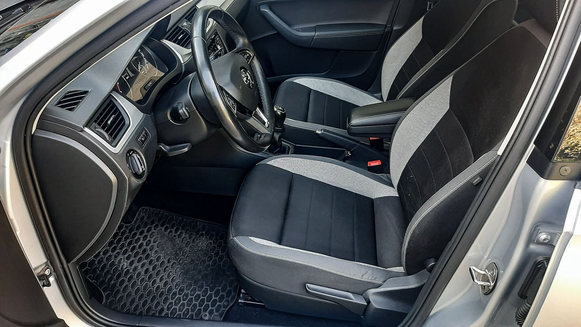 Skoda RAPID 1.0 TSI 110KM