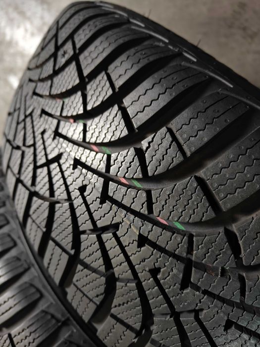 Зимові колеса диски R16 5×114,3 шини R16 205 60 Goodyear Ultra Grip 9+