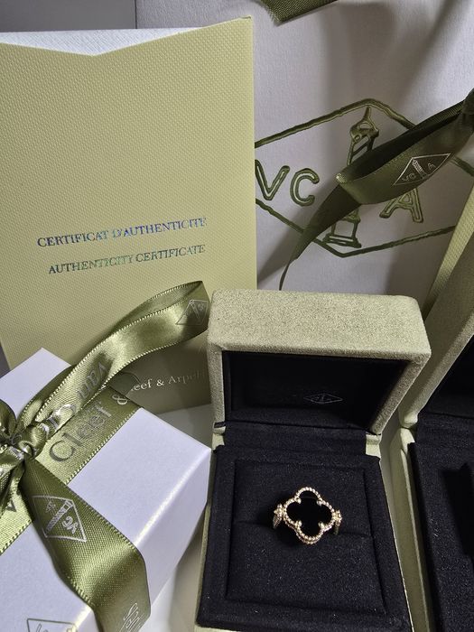 Кольцо Van Cleef, двусторонняя модель. Кольцо с бриллиантом