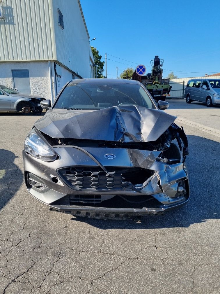 Ford Focus IV ST Line 1.0 Ecoboost de 2020 para peças