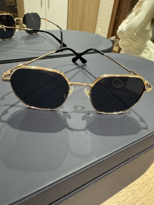 Сонцезахисні окуляри  (нові)