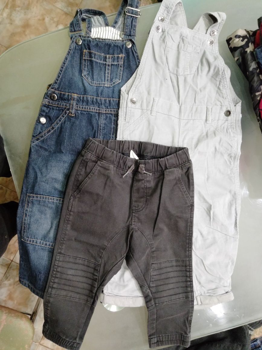 Комбінезон джинсовий, джинси, кофта , желетки. Розмір 9-12