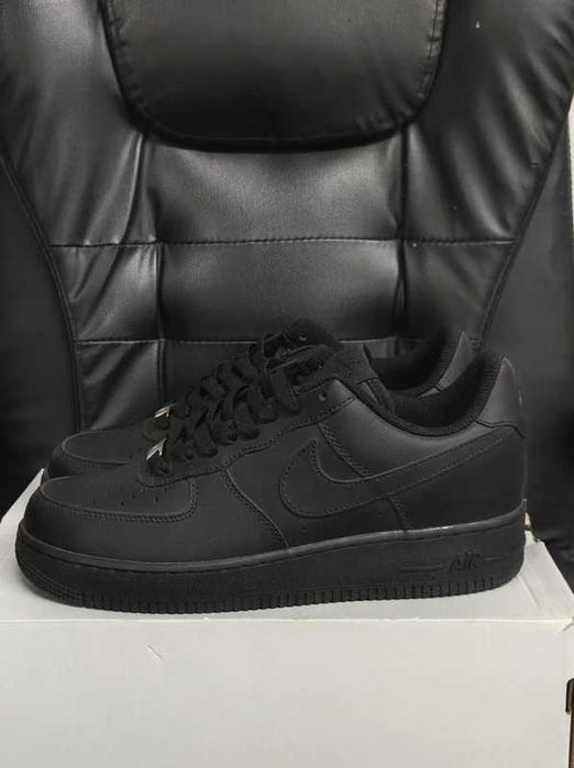Buty Trampk Nike Air Force 1 Low '07 Black R.42