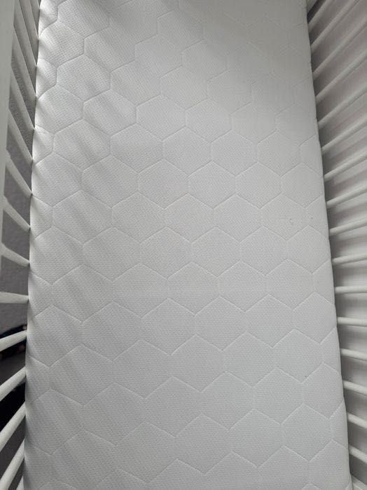 Dziecięce łóżeczko 120x60 Pinio Basic oraz materacem kokosowym