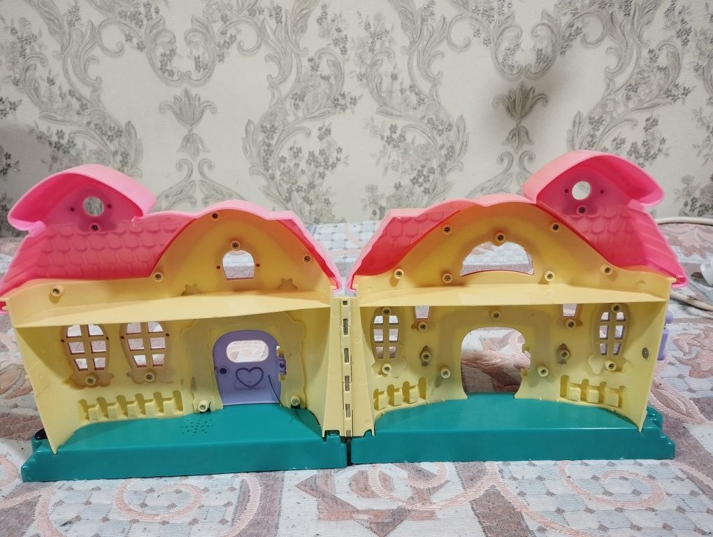 Одним лотом/ іграшки/ будинок/ музикальний/ іграшка  для купання