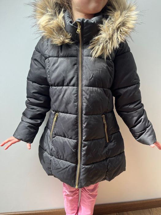 Kurtka zimowa H&M 128-134 parka czarna z futerkiem pikowana długa zara