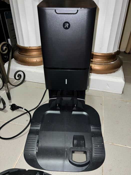 Робот пылесос iRobot roomba i7