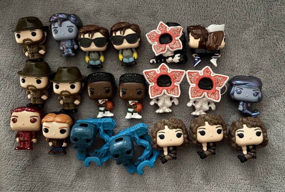 Фігурки kinder joy дивні дива