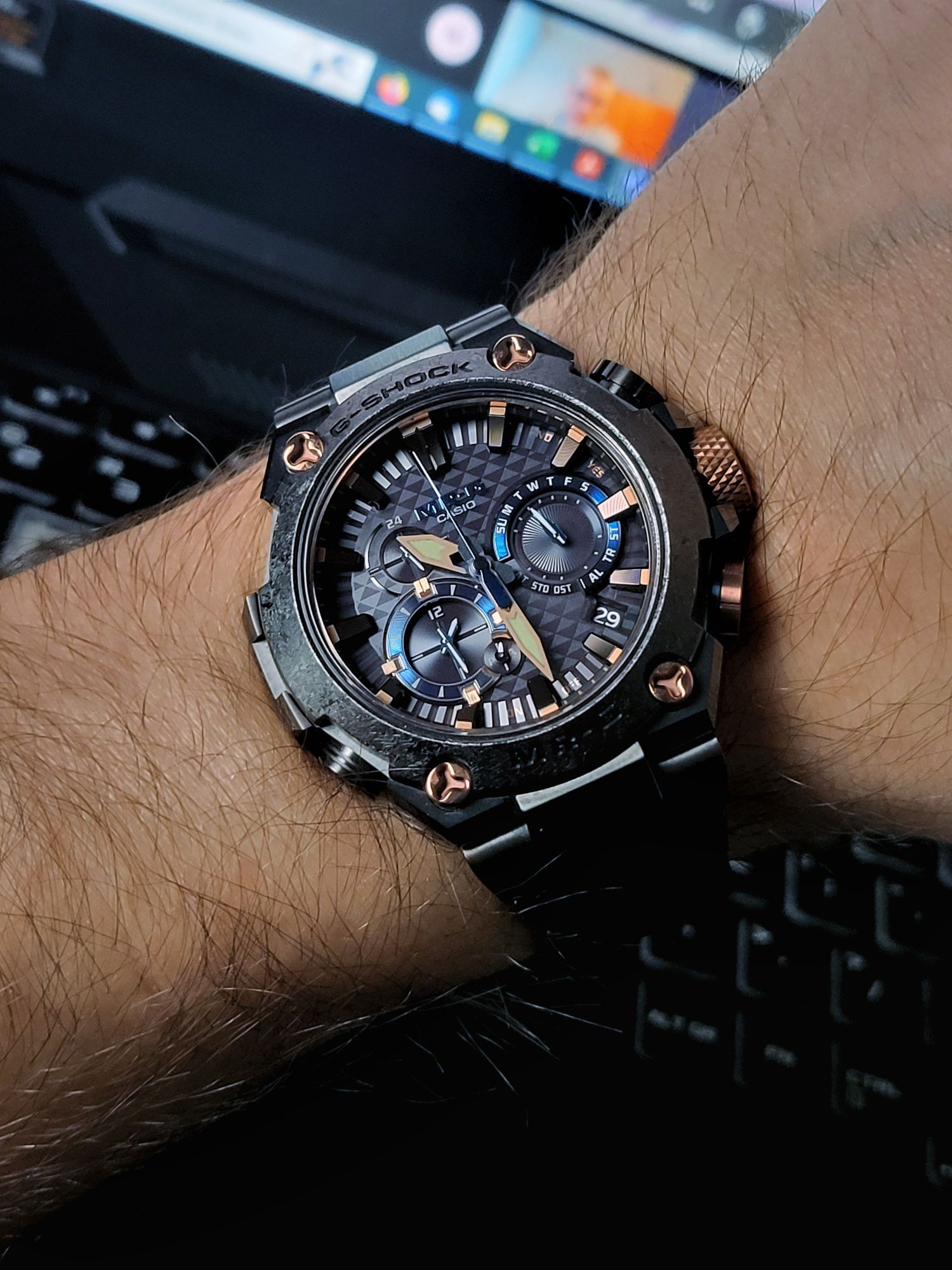 Casio MRG B2000R