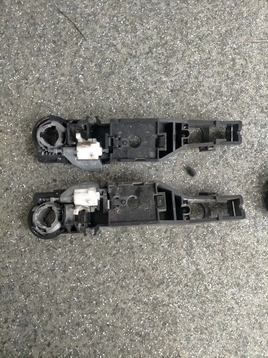 MOCOWANIE KLAMKI podstawa klamki prawy tył LEWY tył RENAULT laguna 3  III