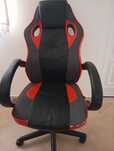 Cadeira Gaming Preta e Vermelha