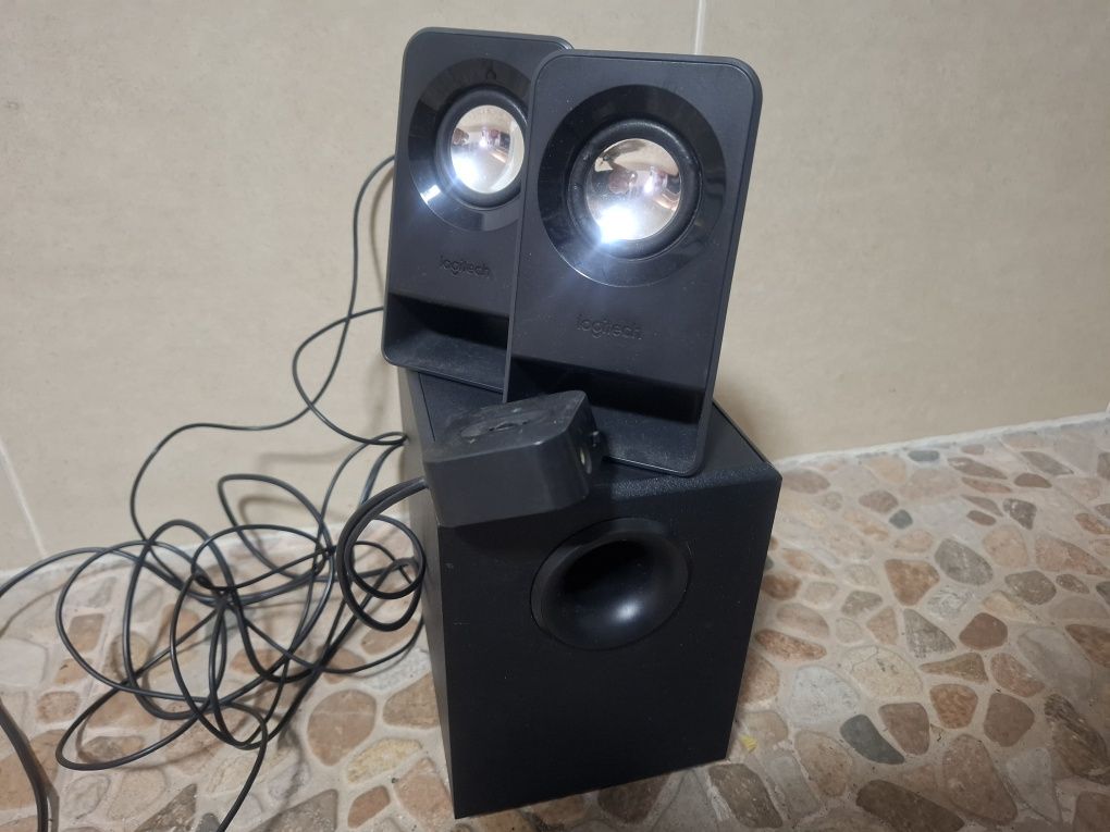 Colunas Sistema Som 2.1 Logitech Z213