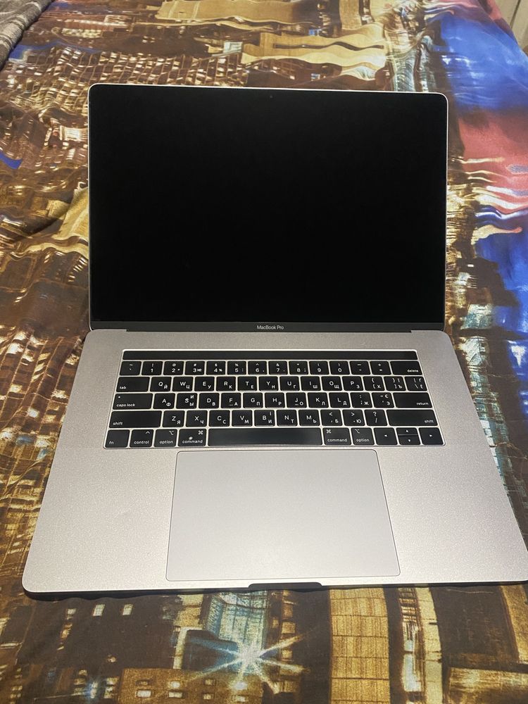 Apple MacBooK Pro 15 Space Gray 2019 Touch BaR/i7/16gb/256gb