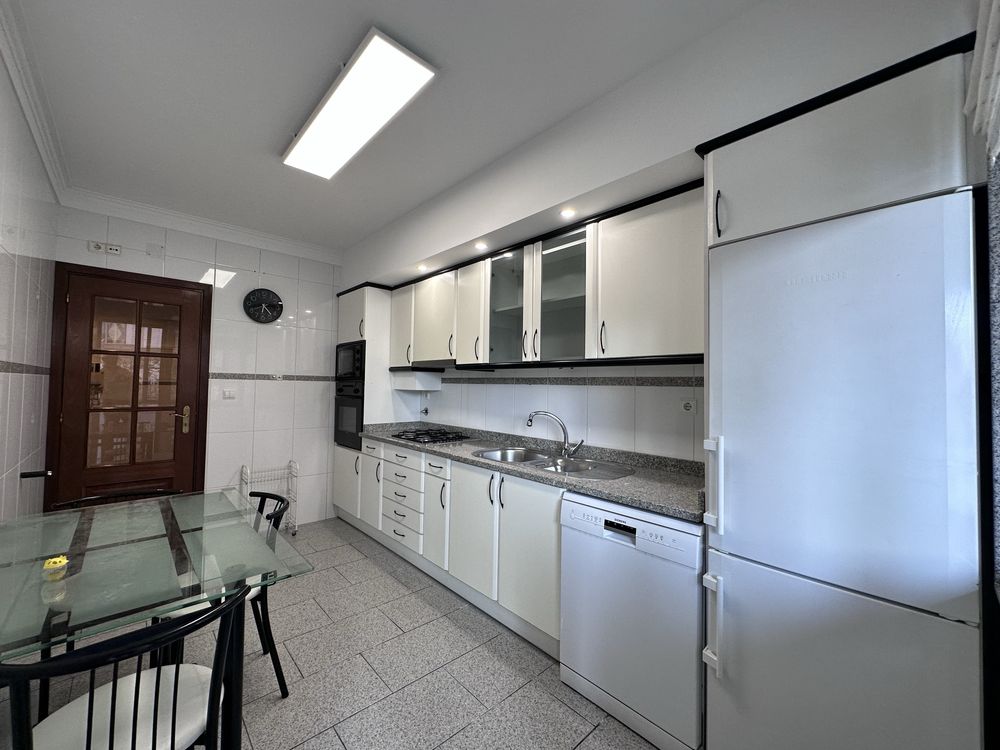 T2 com grande terraço em Lamaçães Braga com garagem individual fechada