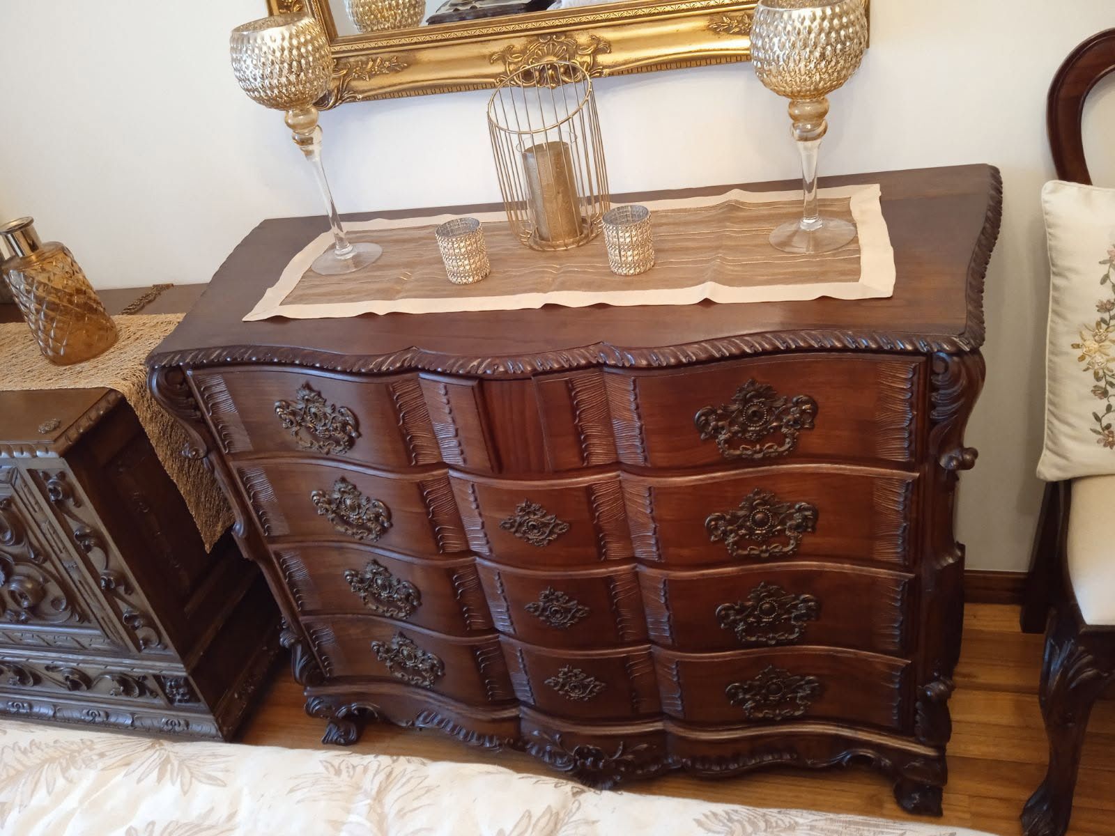 Quarto de casal em ótimo estado!