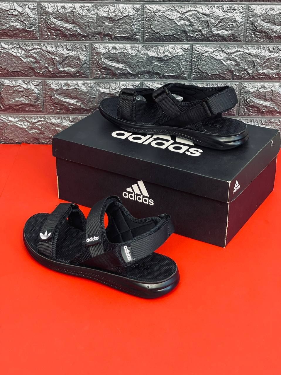 Мужские сандалии чёрного цвета Adidas 40-46