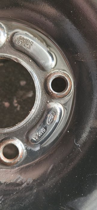 Felgi  stalowe  ford kołpaki