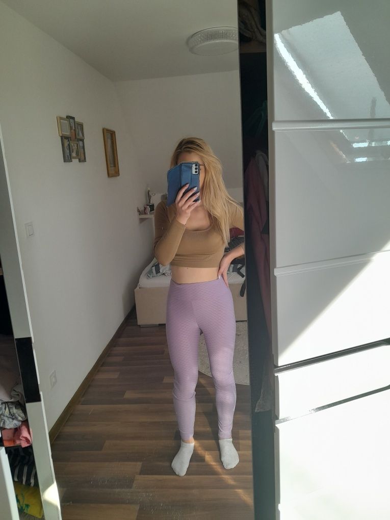 Legginsy getry wzorki marszczone  na pośladkach sexy podkreślające