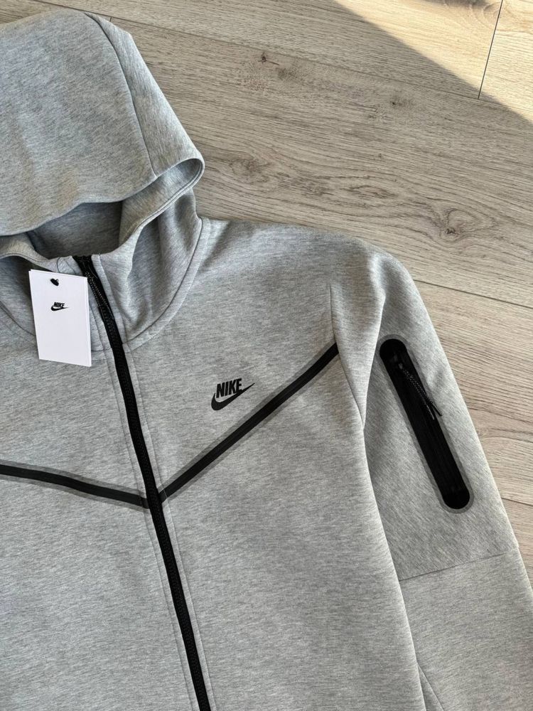 Зіпка Nike Sportswear Tech Fleece, кофта найк теч фліс CU4489-063
