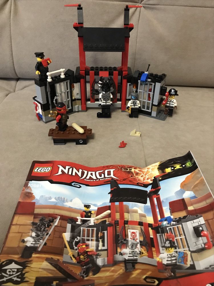 LEGO NINJAGO Побег из тюрьмы "Криптариум" (70591). Б/у