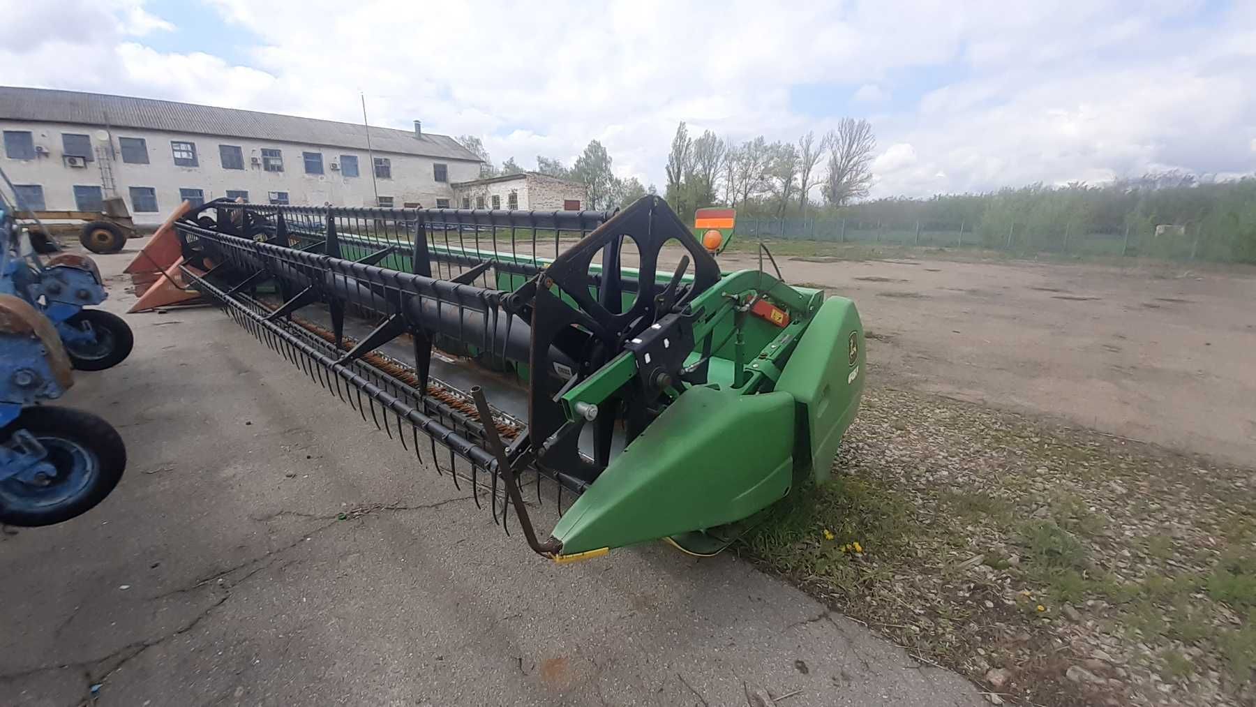 Комбайн John Deere S660 + жатка John Deere 625F Hydra Flex (7.6м)