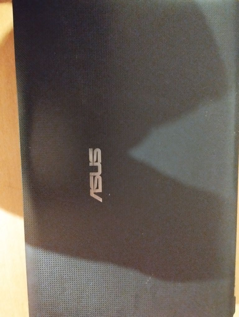 Computador Asus .