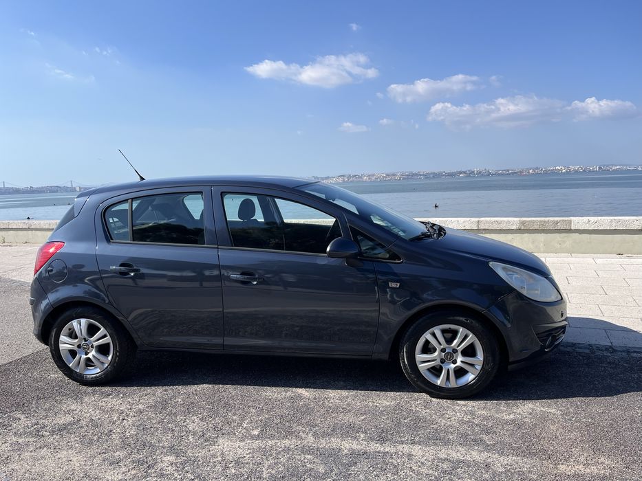 Opel corsa 1.2 enjoy