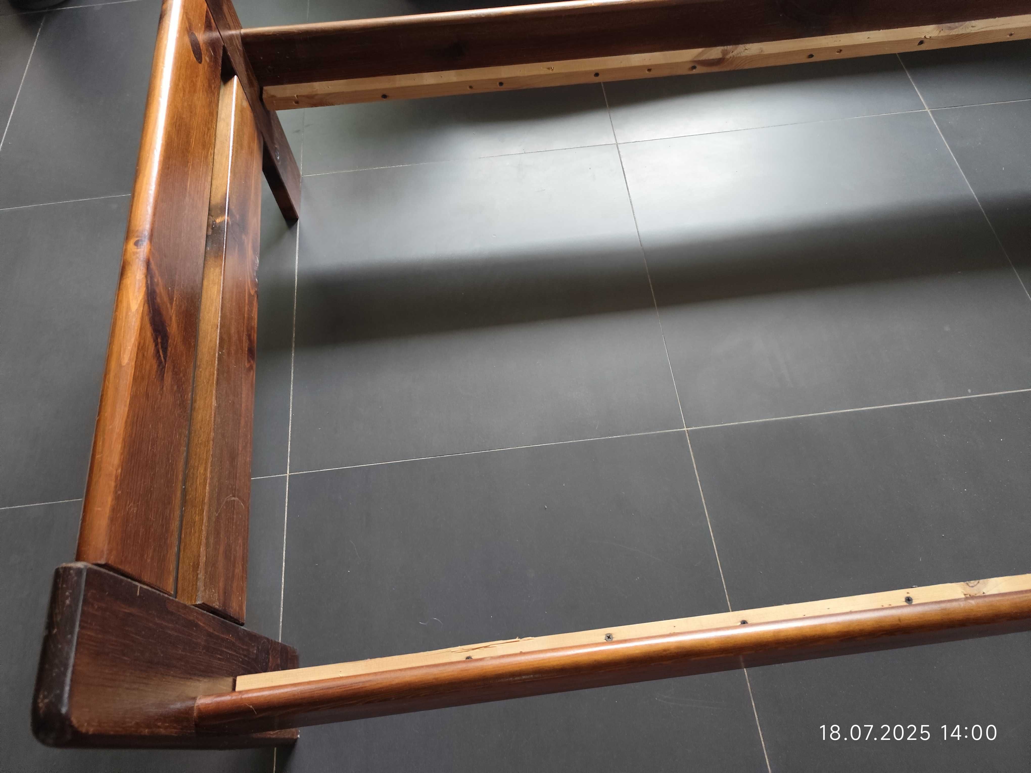 Łóżko z materacem i stelazem drewniane sosnowe 200 x 90 Ikea Sultan