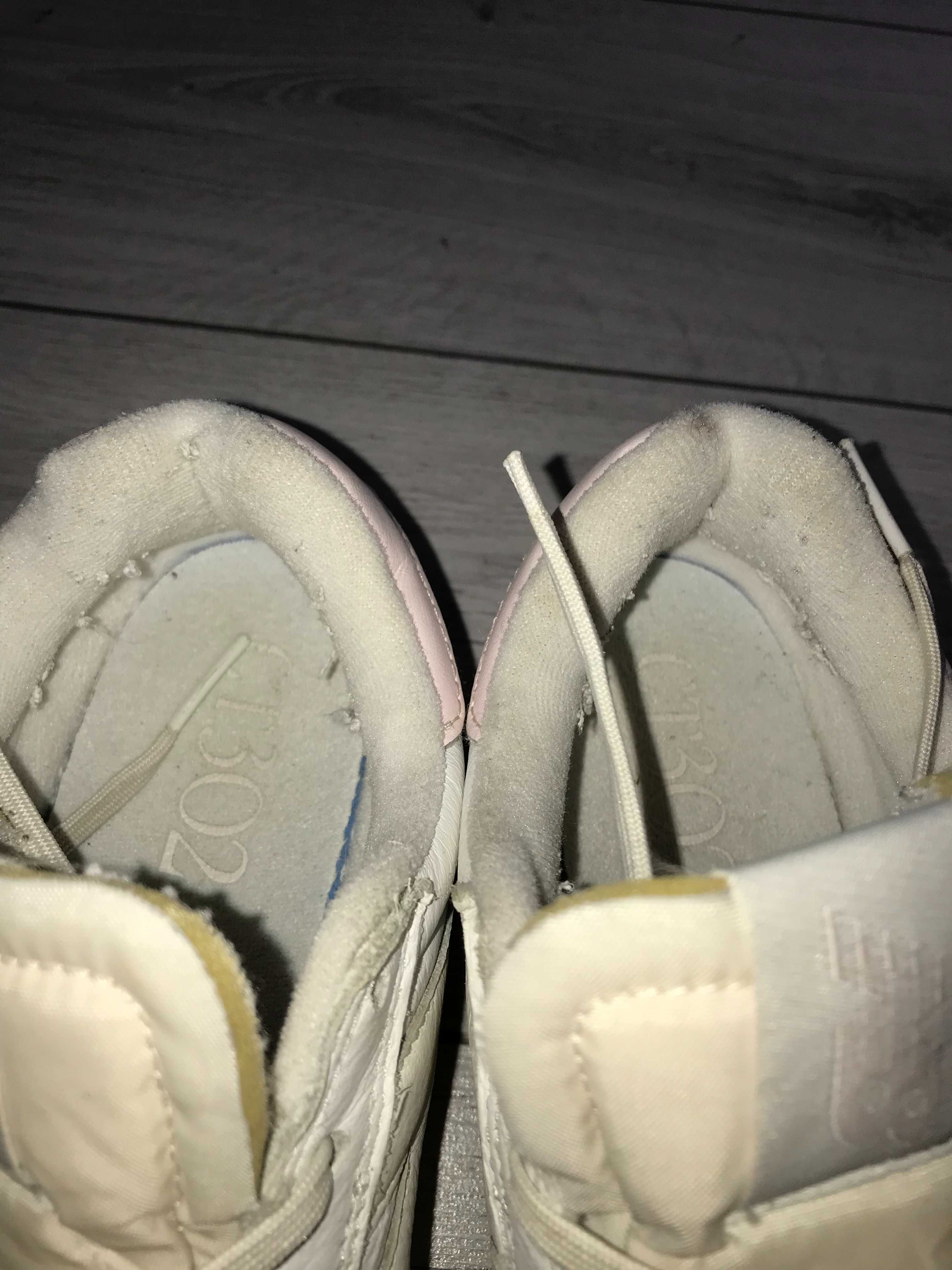 Buty New  Balance CT302 rozm. 40,5