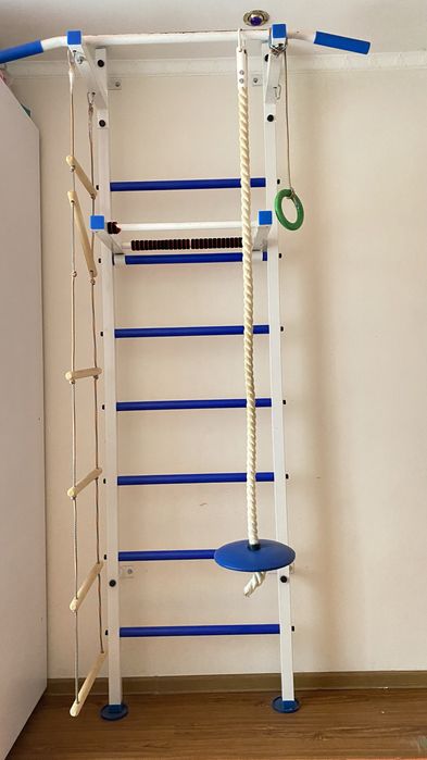 Шведська стінка дитяча