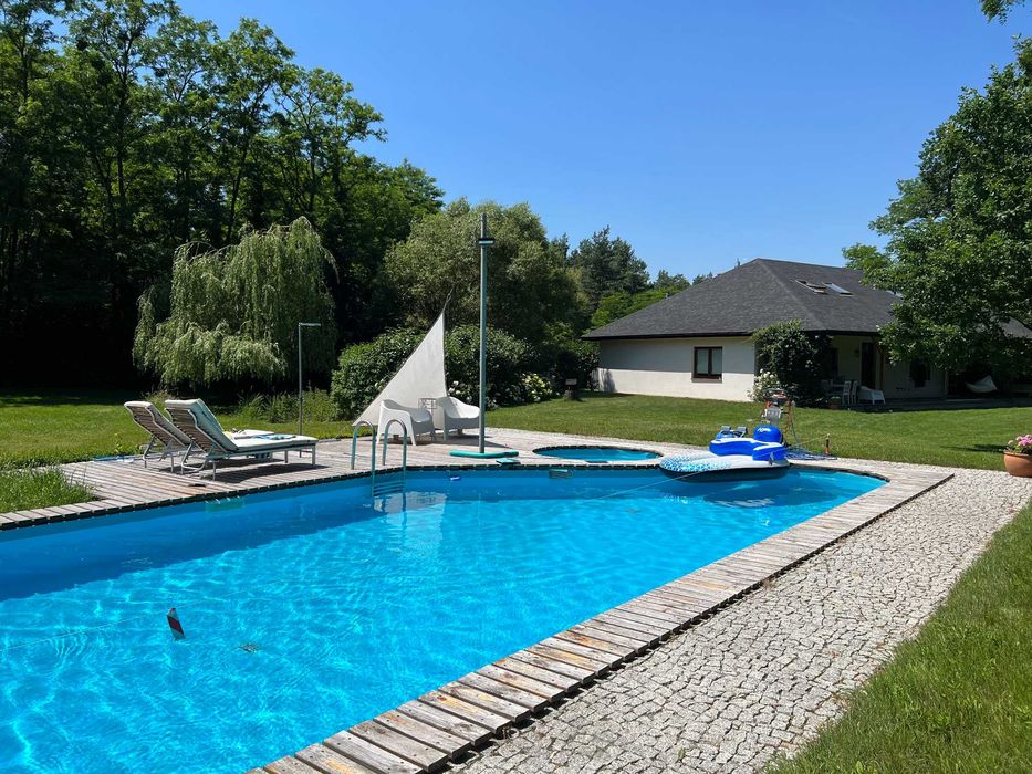 Dom, basen, odrestaurowana stodoła, hangar, posiadłość 3 ha