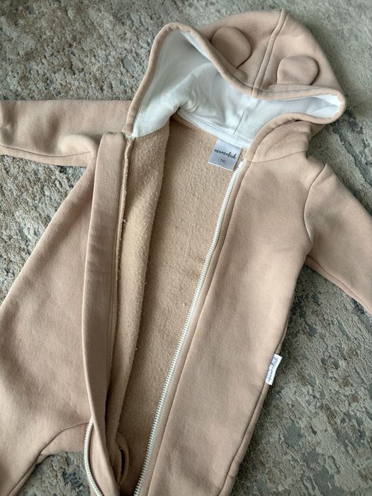 Комбінезон для немовлят.