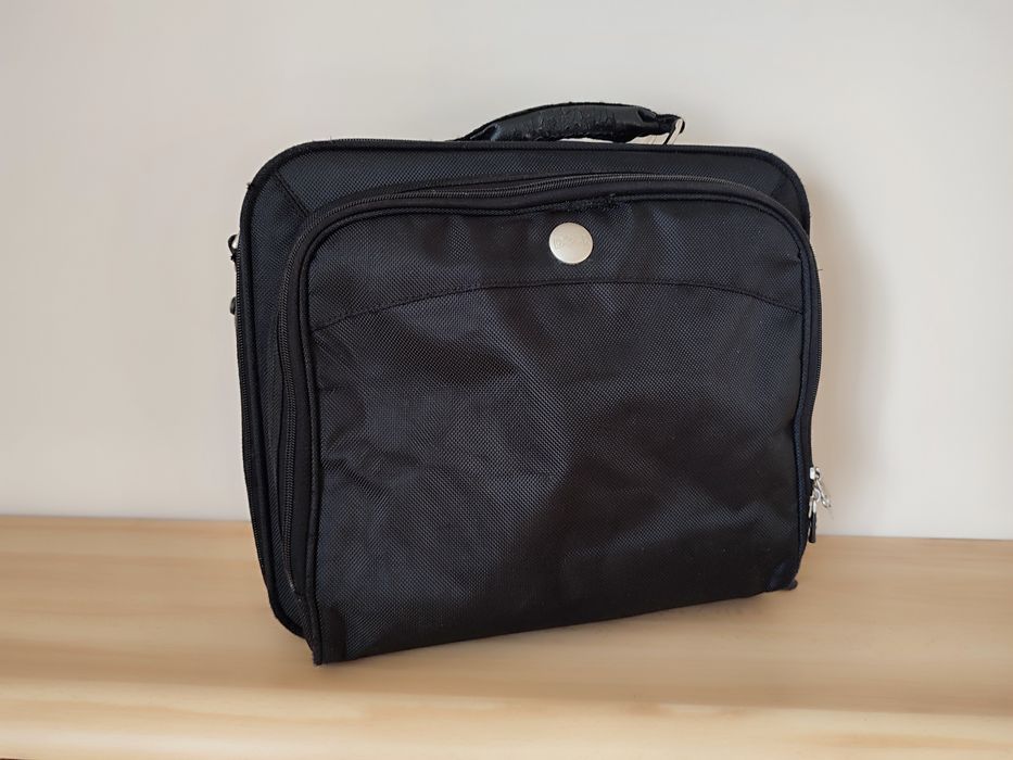 Torba na laptop Dell – wygodna i solidna