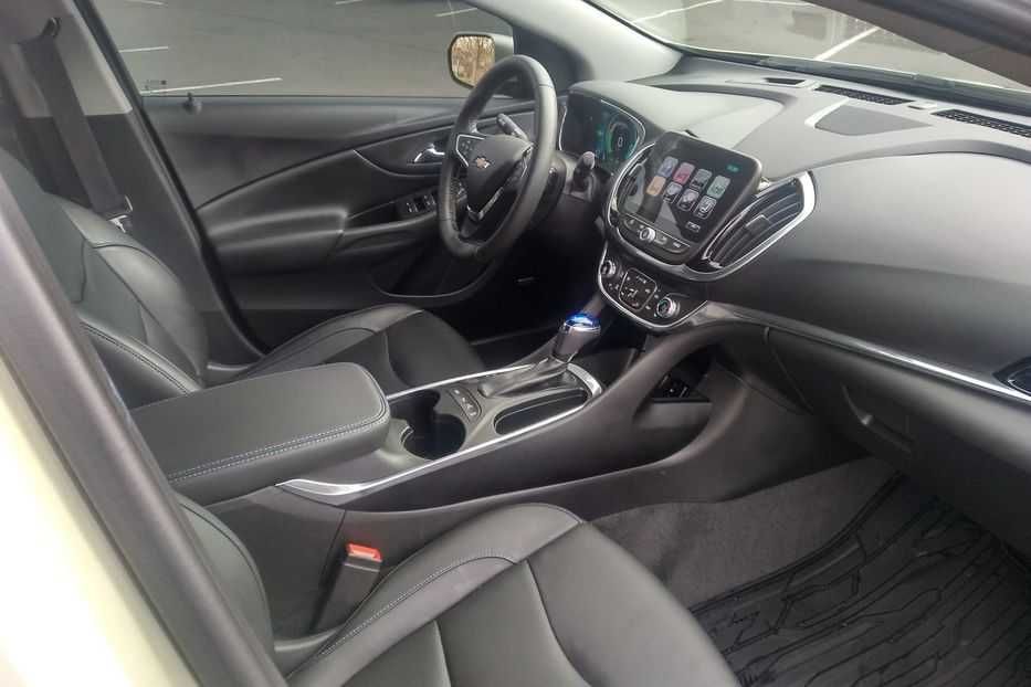 Продам Chevrolet Volt Premier 2017