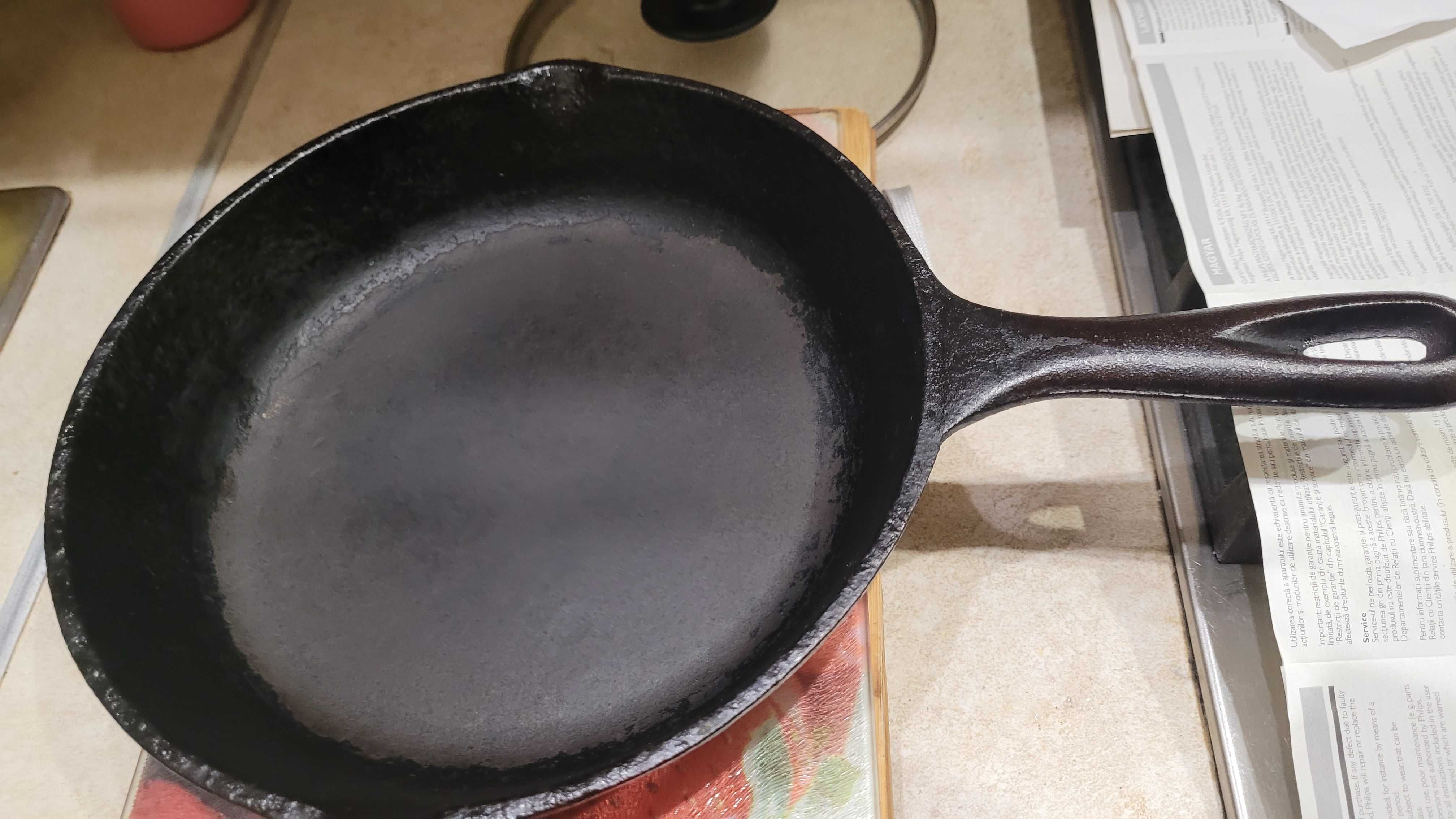 Сковорідка чавунна 24 см