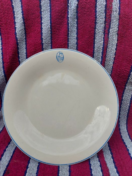 Stary talerz z sygnaturą CHODZIEŻ z czasów PRL