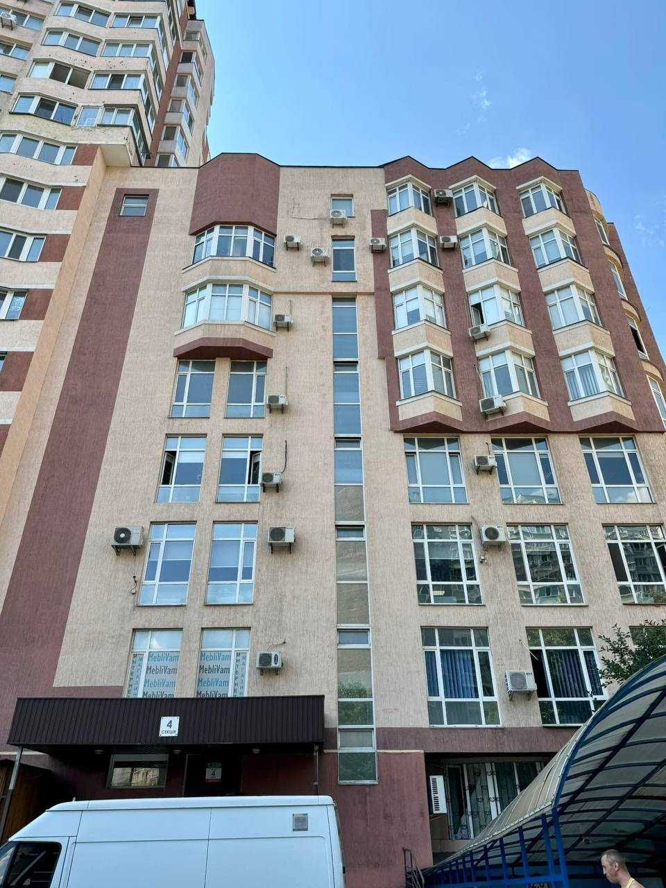 Офіс 290м Харківське шоссе 17а Дарницька Площа.Цілий поверх.БЕЗ%