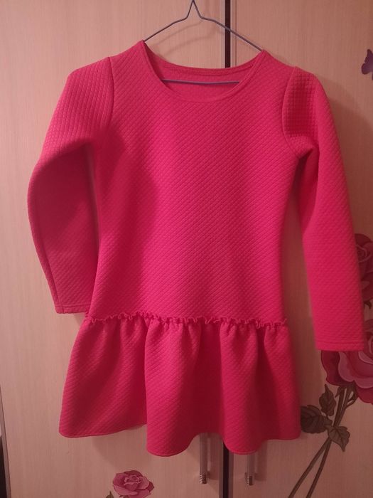 Paka ubranek dla dziewczynki 134-146 - ok 400 szt