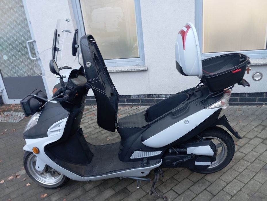 Skuter 4t 50 voyonard 2008r.