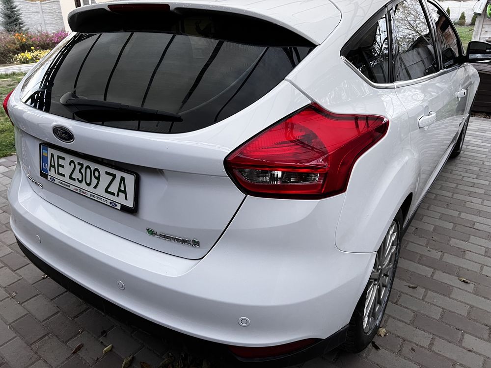 Ford focus electric 2016