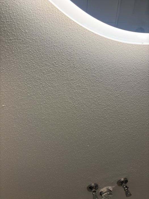 Tynki Cementowo-Wapienne prostuja sciany.