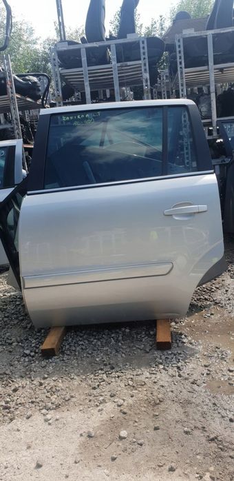 Drzwi lewe tylne Opel Zafira B