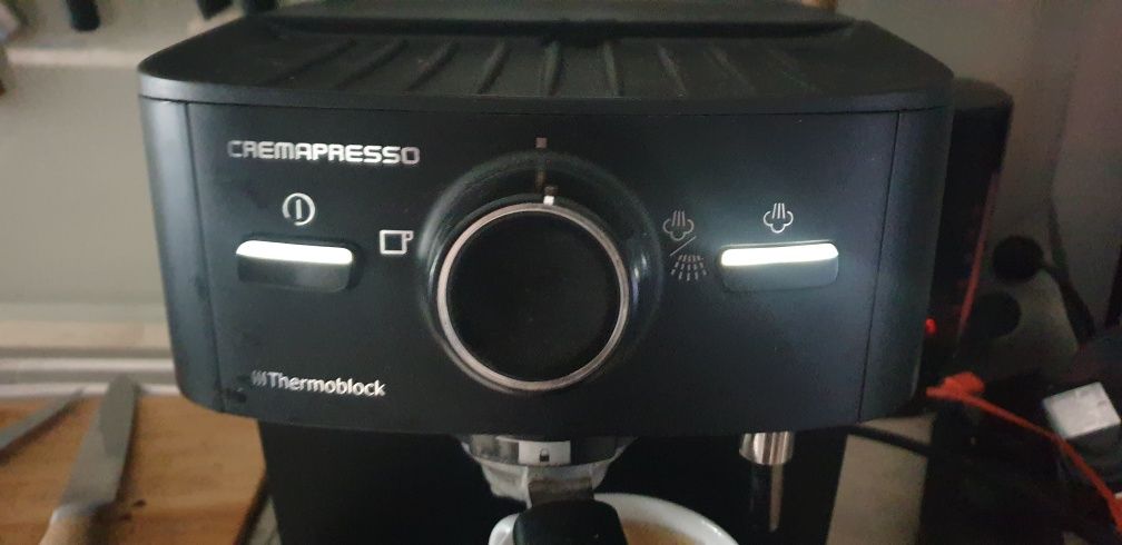 Ekspres ciśnieniowy Cremapresso Electrolux.
