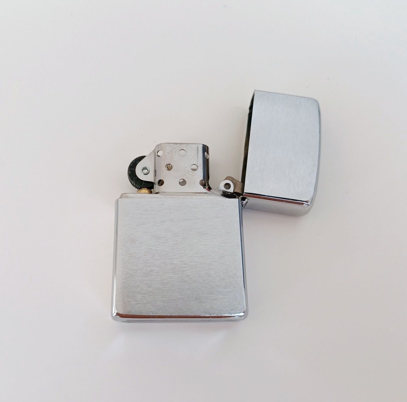 Zapalniczka Zippo z 1983 roku