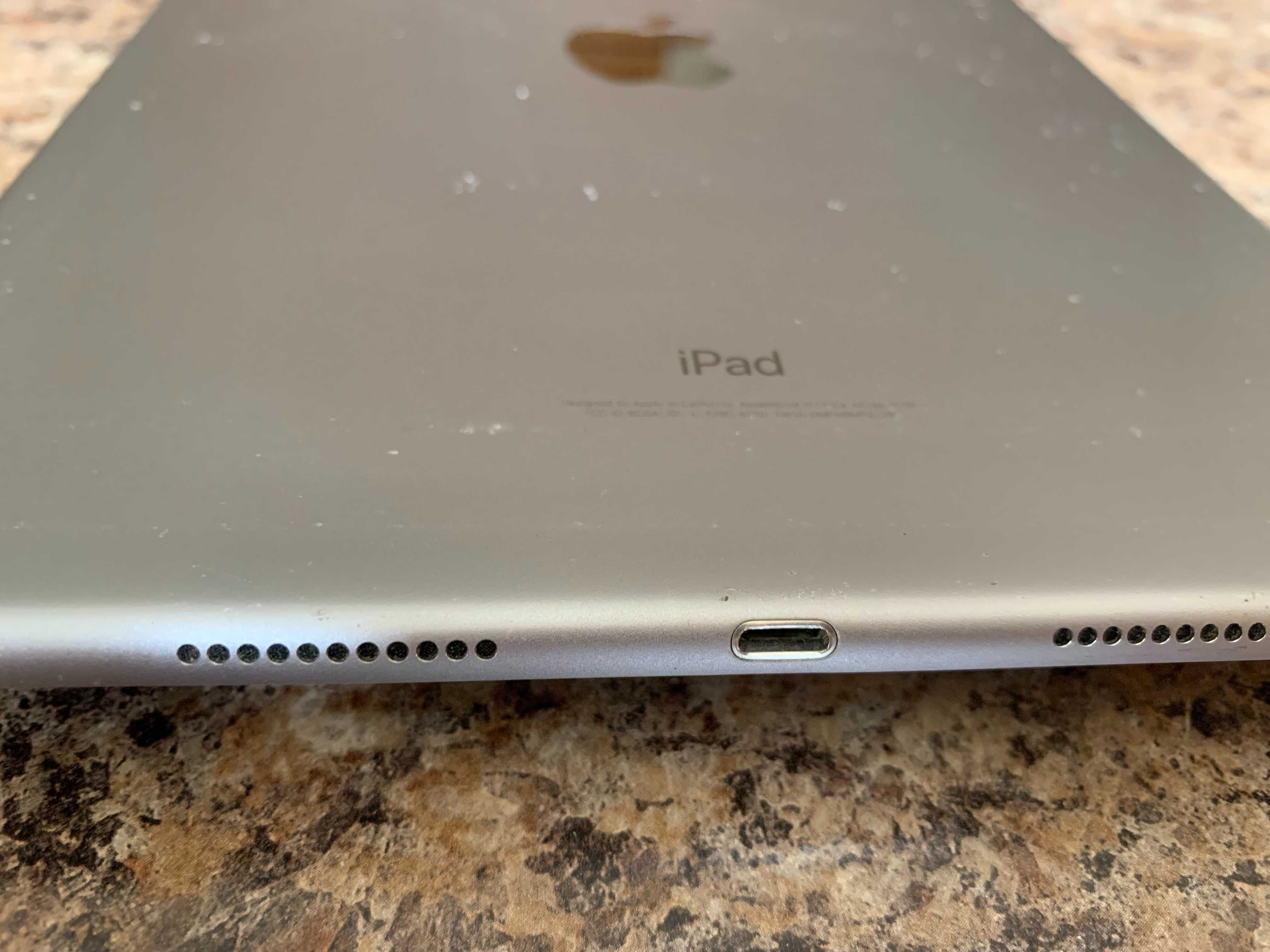 Apple iPad Pro 1st generation 64GB, Wi-Fi, 10.5