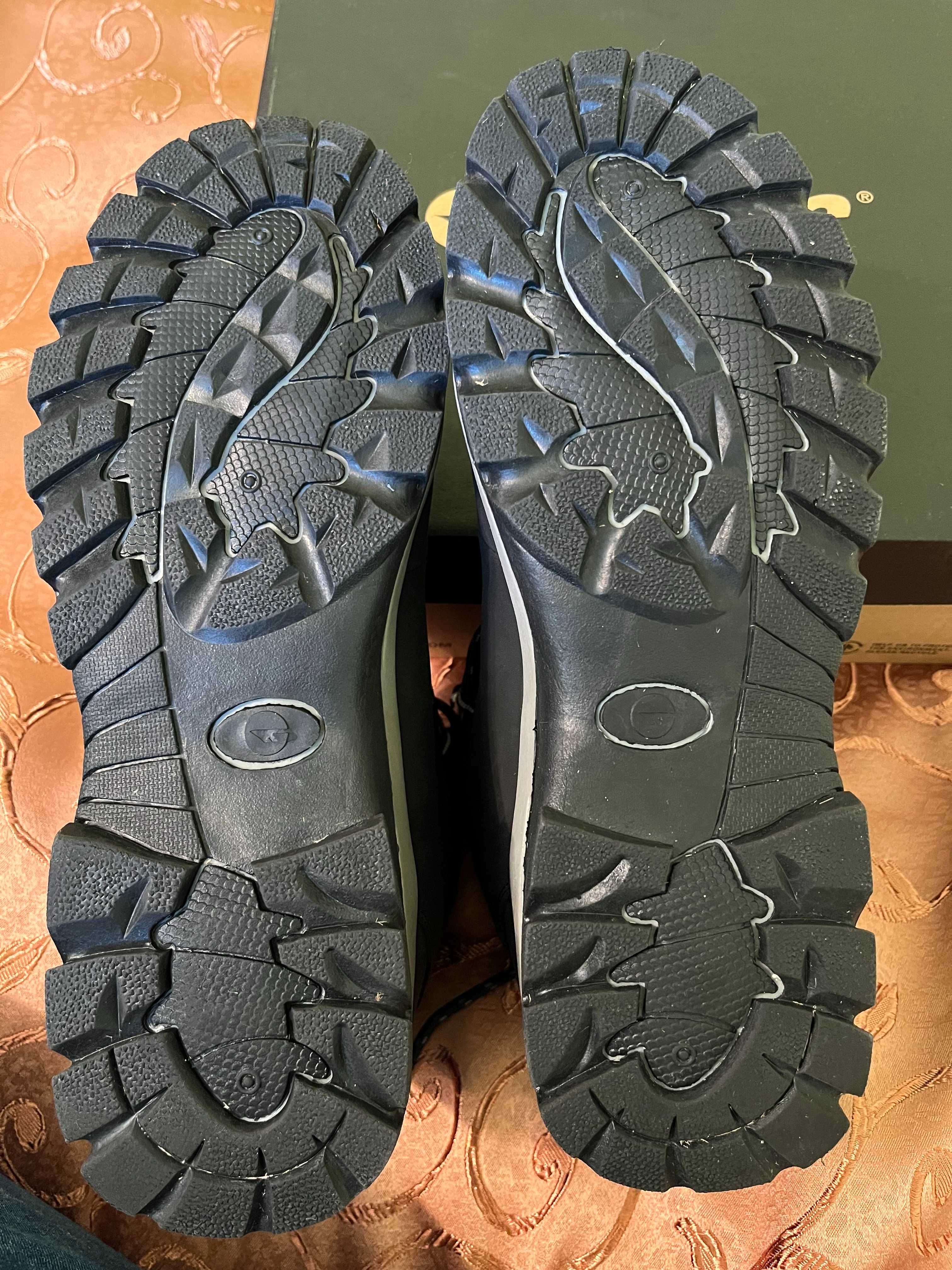 Buty Hi-Tec Norrido Mid Black, rozmiar 45 – jak nowe!