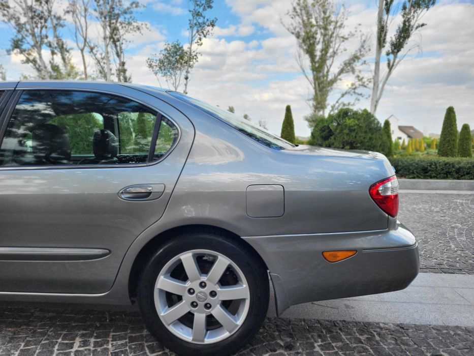 КРАСИВАЯ И УХОЖЕННАЯ Nissan-Maxima -Автомат