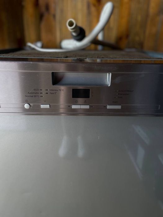 Посудомийна машина  Miele G 4920