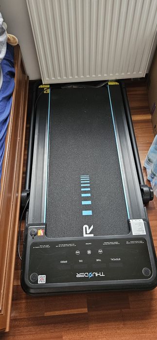 Bieżnia elektryczna domowa 2w1 składana na płasko  12km/hz amortyzacją