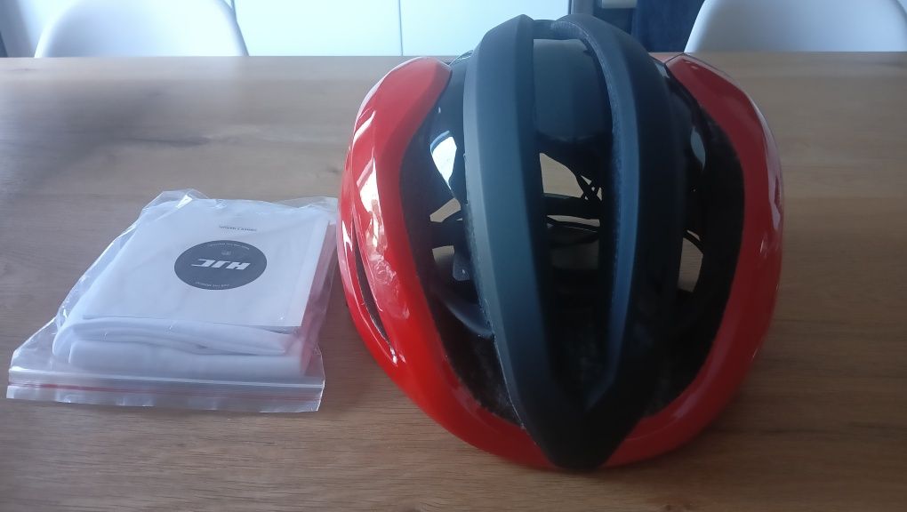 Kask rowerowy HJC VALECO rozmiar M czerwony MTB M